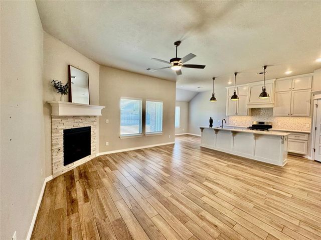 12112 Ava Grace Lane, Yukon, OK 73099