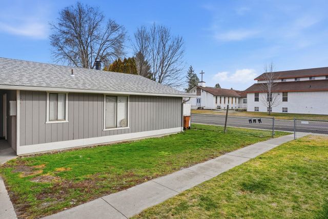 6113-6117 N Addison St, Spokane, WA 99208