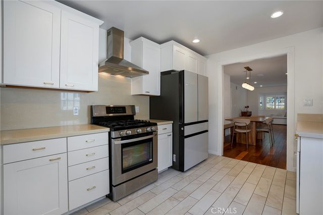 3622 4th Avenue, Glendale, CA 91214