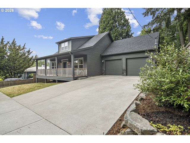 3785 Sw CALDEW St, Portland, OR 97219