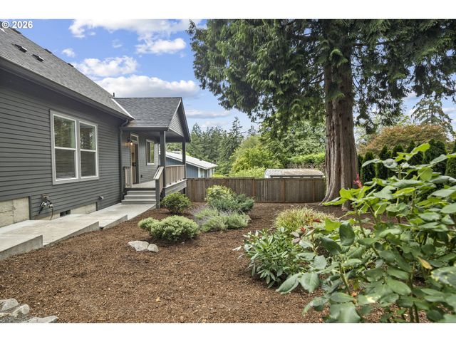 3785 Sw CALDEW St, Portland, OR 97219