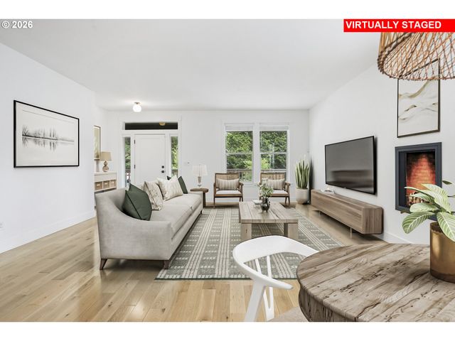 3785 Sw CALDEW St, Portland, OR 97219