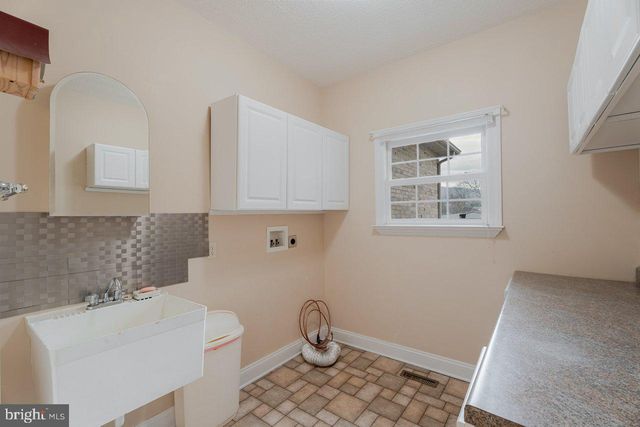991 CLICKS LN, New Market, VA 22844