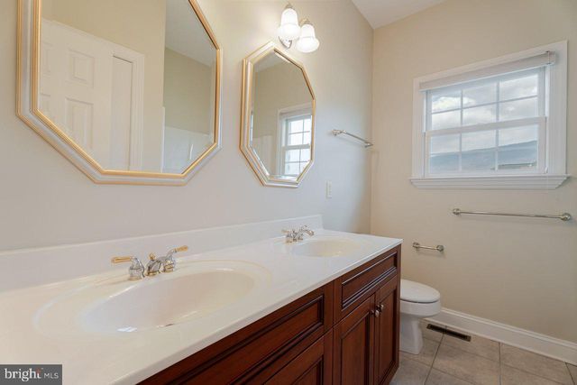991 CLICKS LN, New Market, VA 22844
