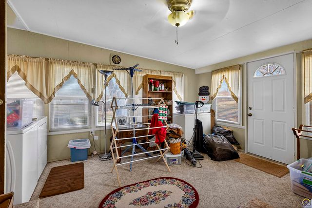 201 Dakota Ave, Holton, KS 66436