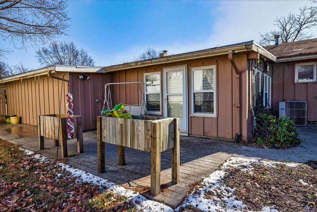 201 Dakota Ave, Holton, KS 66436