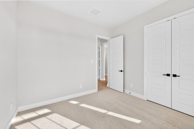 2079 Pine Grove Lane, Arlington, TX 76005