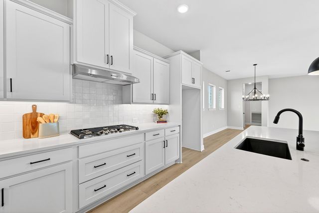 2079 Pine Grove Lane, Arlington, TX 76005