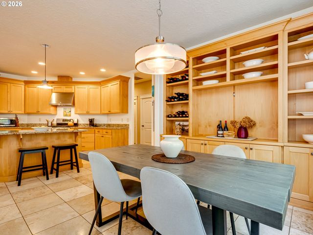 2695 Nw MT ASHLAND Dr, Mc Minnville, OR 97128