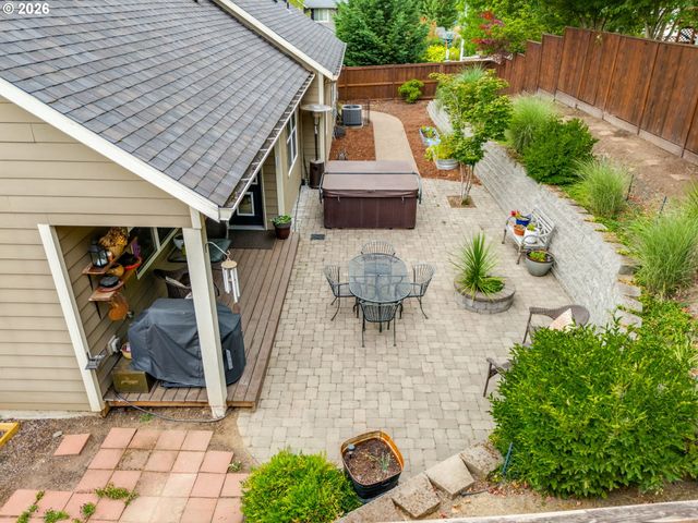 2695 Nw MT ASHLAND Dr, Mc Minnville, OR 97128