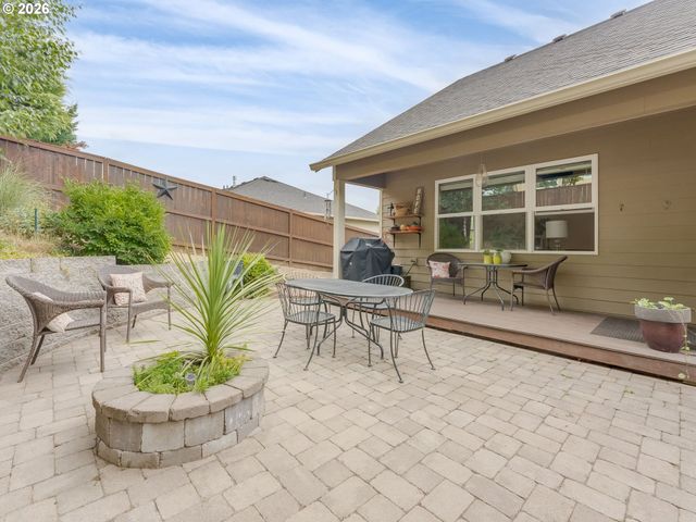 2695 Nw MT ASHLAND Dr, Mc Minnville, OR 97128