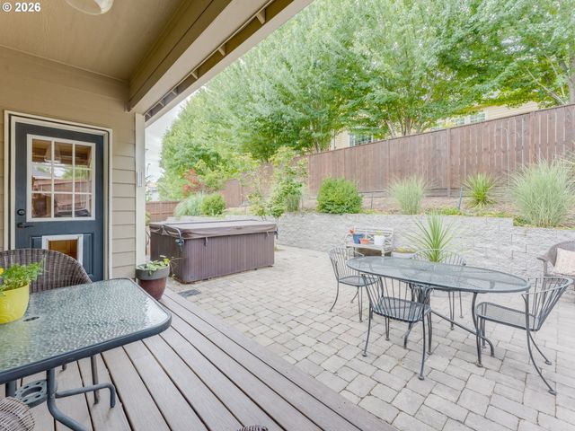 2695 Nw MT ASHLAND Dr, Mc Minnville, OR 97128