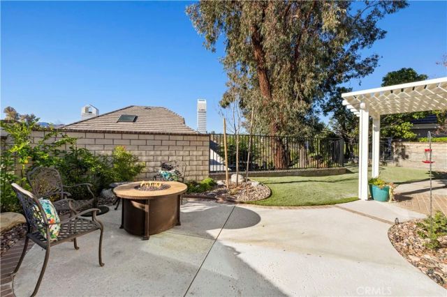 26061 Charonne Court, Valencia, CA 91355