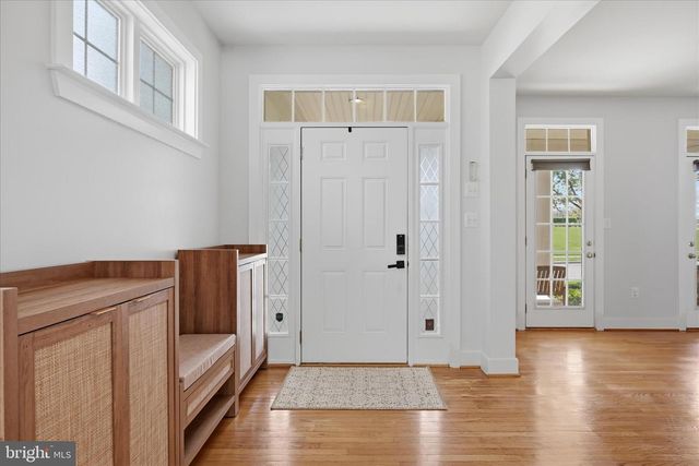 218 BRADDOCK ST, Charles Town, WV 25414