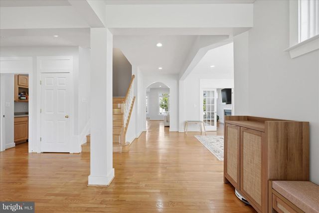 218 BRADDOCK ST, Charles Town, WV 25414