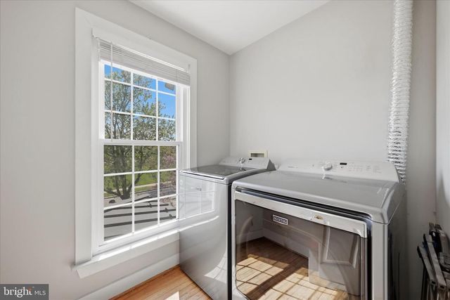 218 BRADDOCK ST, Charles Town, WV 25414