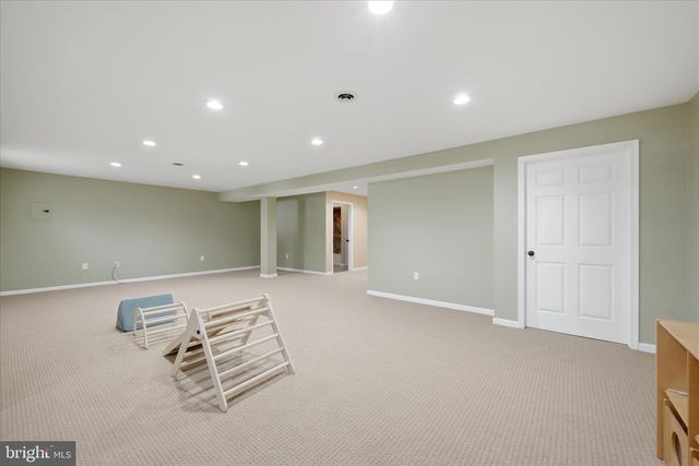 218 BRADDOCK ST, Charles Town, WV 25414