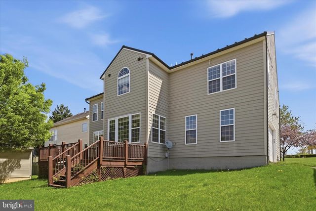 218 BRADDOCK ST, Charles Town, WV 25414
