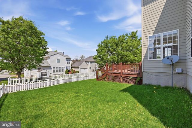 218 BRADDOCK ST, Charles Town, WV 25414