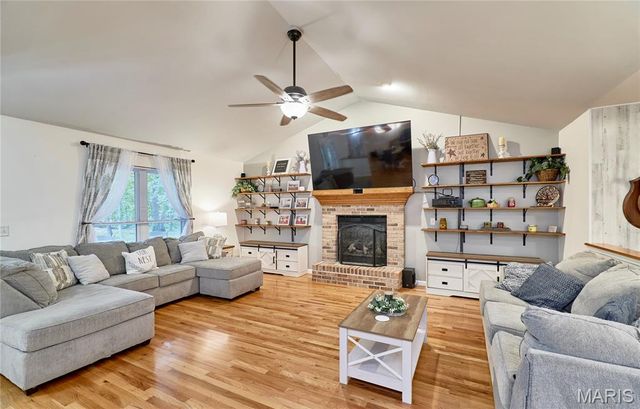 1939 N Rock Church Road, Troy, MO 63379