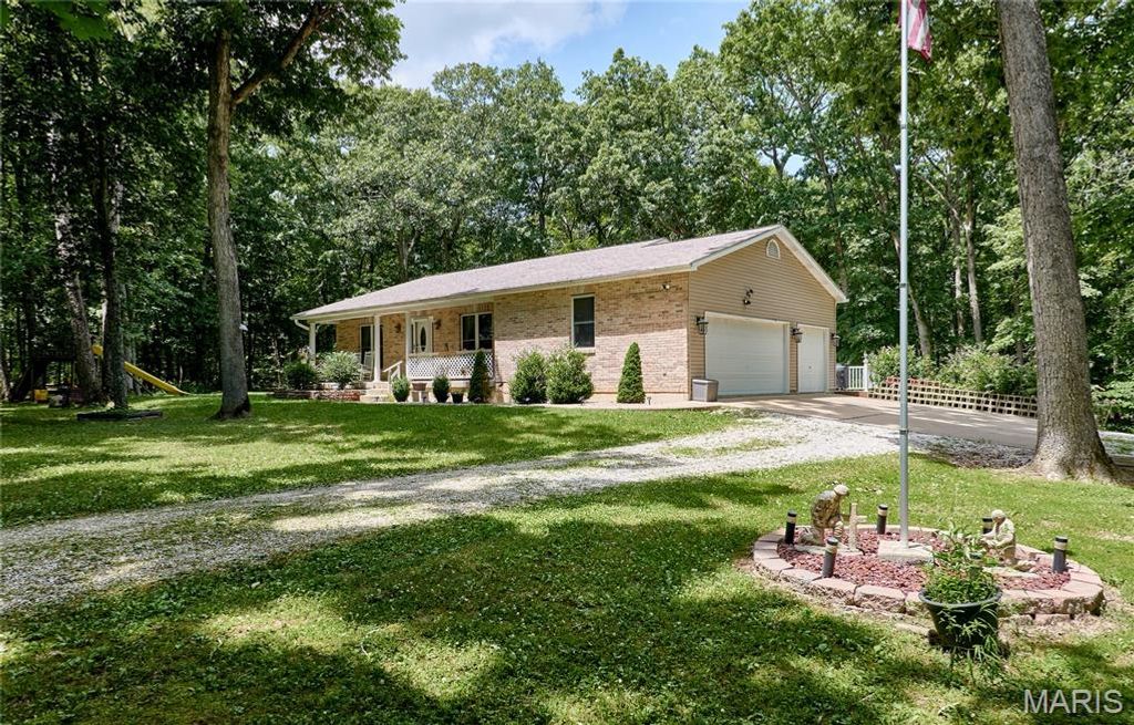 1939 N Rock Church Road, Troy, MO 63379
