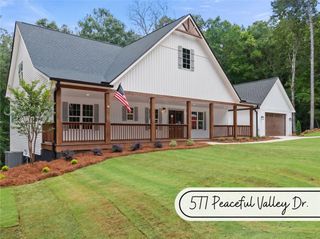 577 Peaceful Valley Drive, Cleveland, GA 30528