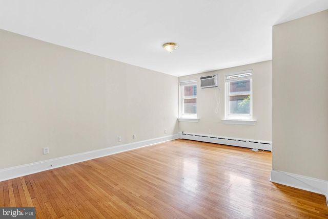 1833 SPRUCE ST, Philadelphia, PA 19103