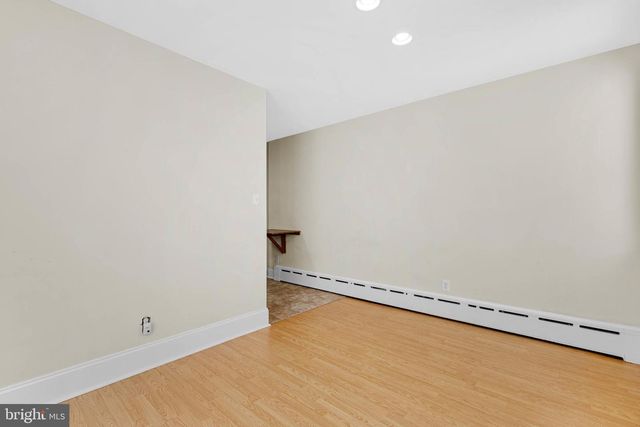 1833 SPRUCE ST, Philadelphia, PA 19103