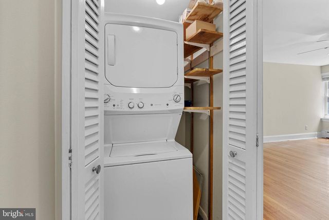 1833 SPRUCE ST, Philadelphia, PA 19103