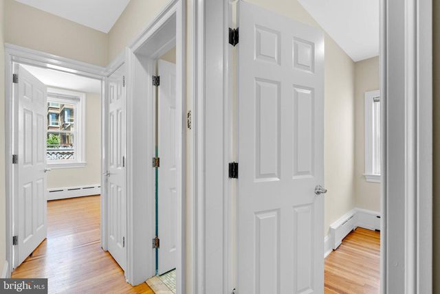 1833 SPRUCE ST, Philadelphia, PA 19103