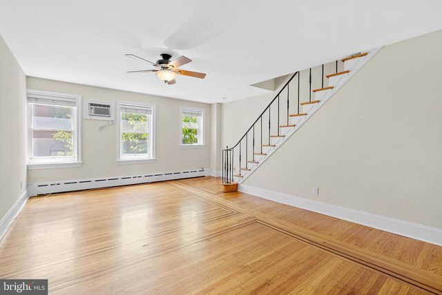 1833 SPRUCE ST, Philadelphia, PA 19103