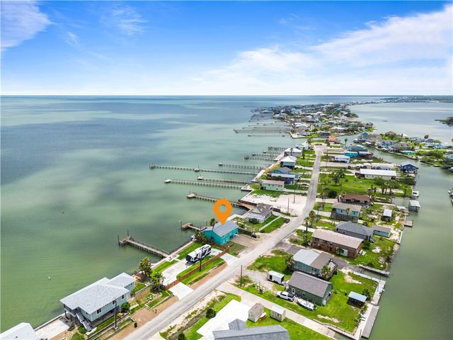 710 Copano Cove, Rockport, TX 78382
