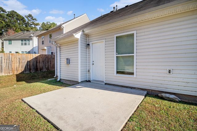 3827 Shenfield Drive, Union City, GA 30291