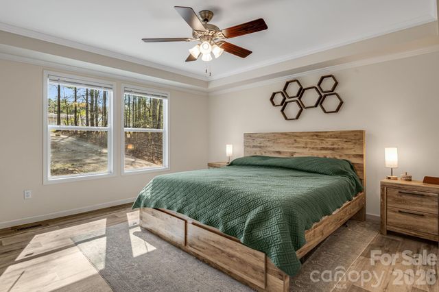 1923 Ridge Road, Hendersonville, NC 28792