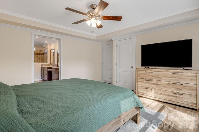 1923 Ridge Road, Hendersonville, NC 28792