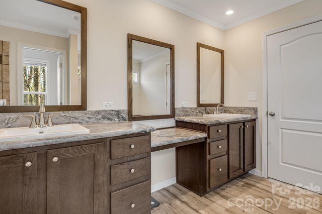 1923 Ridge Road, Hendersonville, NC 28792