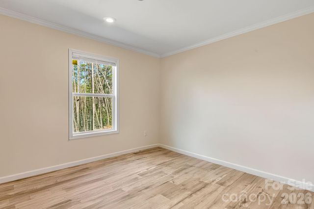 1923 Ridge Road, Hendersonville, NC 28792
