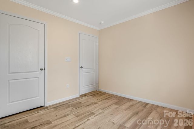 1923 Ridge Road, Hendersonville, NC 28792