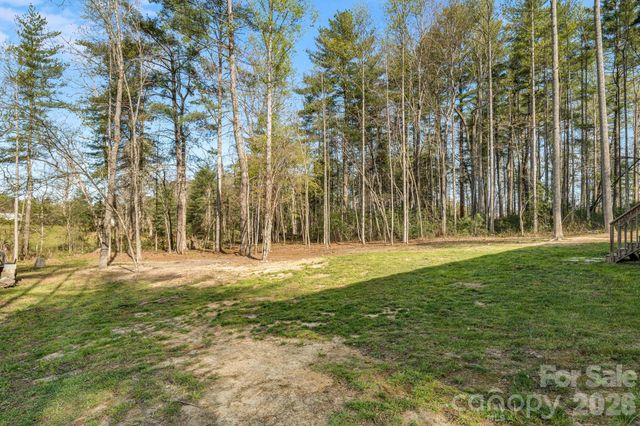 1923 Ridge Road, Hendersonville, NC 28792