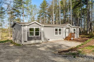 1923 Ridge Road, Hendersonville, NC 28792