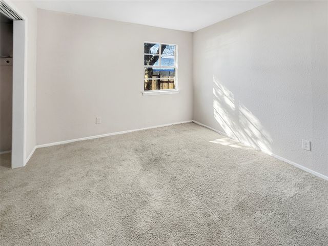 1009 E 11th Street, Dallas, TX 75203