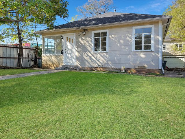 1009 E 11th Street, Dallas, TX 75203
