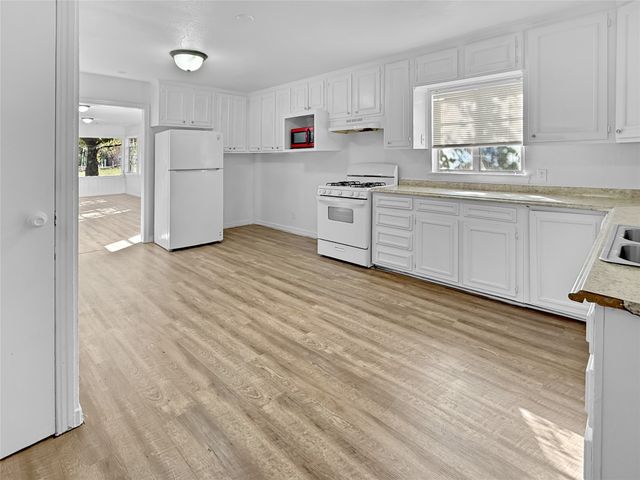 1009 E 11th Street, Dallas, TX 75203