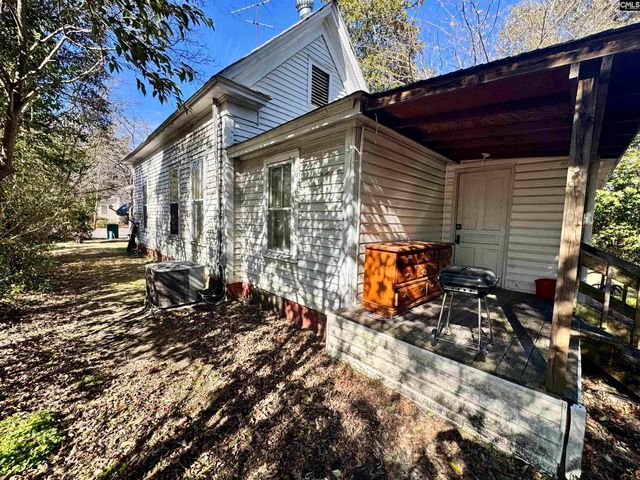 127 S Dennis Avenue, Bishopville, SC 29010
