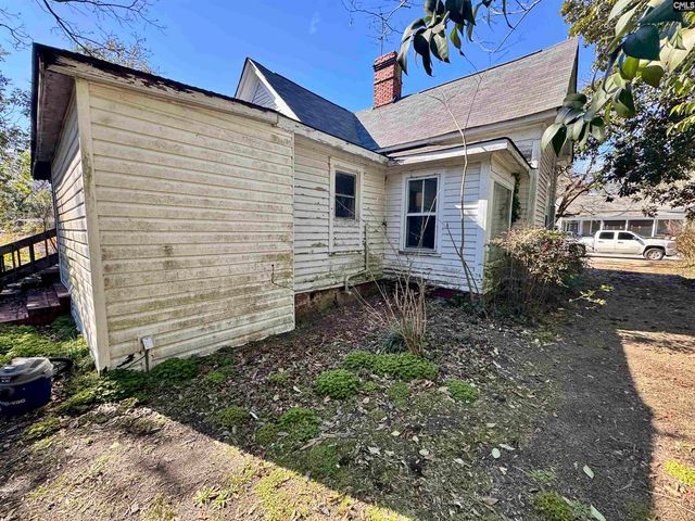 127 S Dennis Avenue, Bishopville, SC 29010