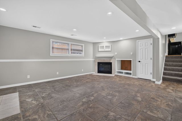 2018 Jackson Branch Drive, New Lenox, IL 60451