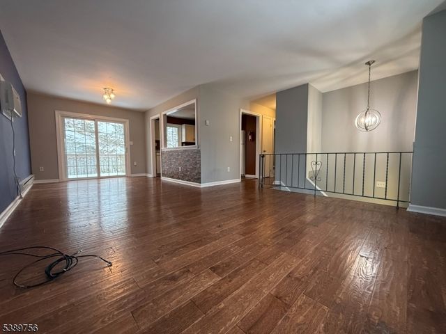 23 Fordham Trl, Hopatcong Boro, NJ 07843