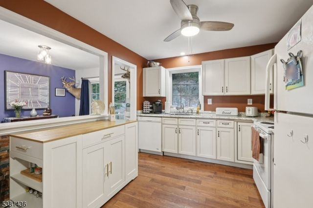 23 Fordham Trl, Hopatcong Boro, NJ 07843