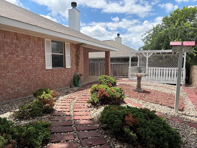 224 Coronado Circle, Kerrville, TX 78028