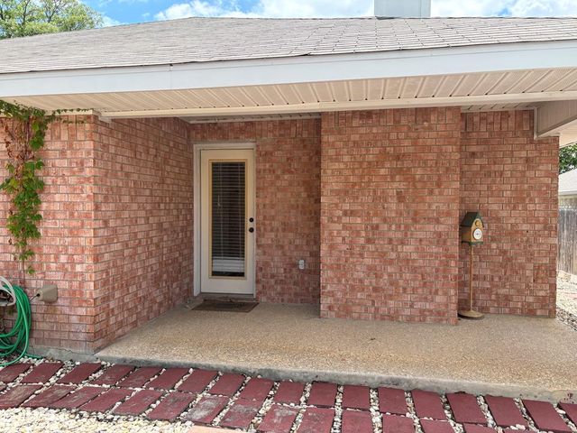 224 Coronado Circle, Kerrville, TX 78028